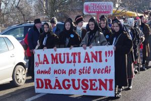 Anul Nou pe stil vechi, întâmpinat la Drăguşeni cu Festivalul Obiceiurilor de Iarnă