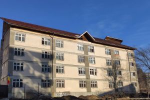 Reabilitarea şi mansardarea fostului cămin social de la Liceul Alimentar, evaluate la peste ...