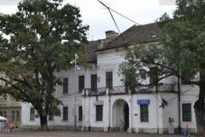 Poezii eminesciene proiectate pe zidurile viitorului Muzeu Naţional al Revoluţiei din Piaţa Libertăţii