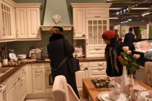 Mömax se deschide la Oradea joi, cu 31.000 de articole şi reduceri de preţuri. Vezi cum arată mega-magazinul! (FOTO / VIDEO)