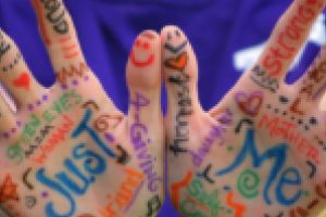 Don’t stop me now – noul proiect marca Nevo Parudimos care va aduce la Reşiţa voluntari din 5 ţări europene