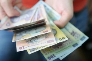 Braşovul depăşit de Sibiu în clasamentul salariului mediu net