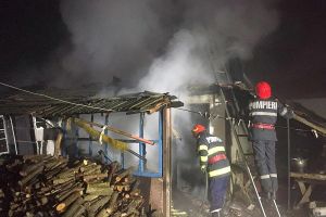 A murit în casa mistuită de flăcări. Incendiu la Moldoveni