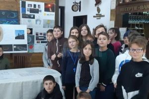 Clubul de astronomie şi robotică, de la Școala Nr. ...