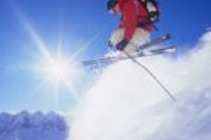 Prima pârtie de schi din judeţul Timiş se opreşte în pădurea în care sunt interzise drujbele