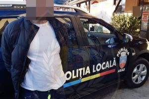 Sancţionat de ȘAPTE ORI de poliţişti, un tânăr arădean a comis-o din nou! A făcut O CRIZĂ DE NERVI şi s-a urcat pe un tramvai
