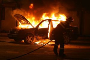 O maşină a luat foc pe strada Careiului, în municipiul Satu Mare!