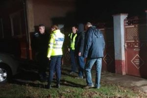 Crimă la Seleuş: Și-a strâns mama de gât până a lăsat-o fără suflare