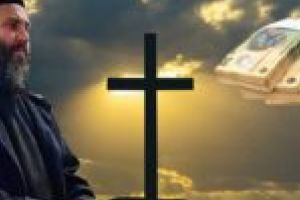 Preotul sedus în chilia Mănăstirii Teiuş de un chipeş homosexual are onoare, reputaţie şi-un preţ: 10.000 lei!