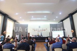 PNL a votat impotriva tarifelor Directiei de Paza. Consilierul Marian Crusoveanu sustine ca angajatii institutiei au contractul de munca expirat 