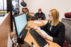 Impozitul pe maşini majorat, impozitele pe terenuri şi locuinţe menţinute la nivel mimim, la Sfântu Gheorghe