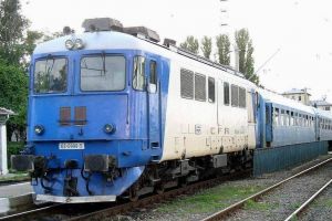 GREVA de la CFR afectează circulaţia feroviară: 19 trenuri au fost anulate pentru că locomotivele nu pot intra în revizie