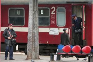 Grevă la CFR. Protest şi la depoul din Satu Mare