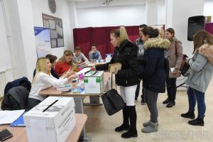 Dezinteres total! Prezenţă de nici 3% la alegerile pentru studenţii din Senatul Universităţii din Oradea (FOTO)