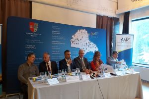 VIDEO Analiza aviaţiei civile din România, în Poiana Braşov