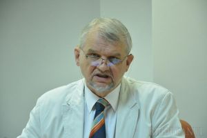 UDMR a declanşat operaţiunea „Salvaţi-l pe directorul Szarka”: Kelemen Hunor a intervenit la premierul Orban pentru ca Szarka Arpad să rămână şef la Pensii în Bihor