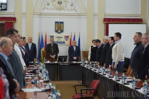 Armistiţiu la Consiliul Judeţean: Opoziţia a „iertat” conducerea instituţiei, chiar dacă aceasta a rămas cu bani necheltuiţi pentru investiţiile de anul trecut