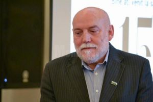 Câştigătorul Premiului „Mihai Eminescu” pentru exegeză eminesciană pe 2019 este ...