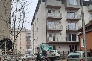 Un salon de înfrumuseţare din Arad AMENDAT şi ÎNCHIS. Ce au descoperit poliţiştii