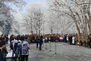 FOTO Mihai Eminescu a fost omagiat miercuri la Sibiu, în Parcul Sub Arini