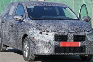 FOTO Primele imagini cu noul model Sandero de la Dacia – Vă place?