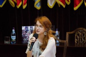 Suceveanca Anastasia Gavrilovici îşi lansează primul volum de poezie la Suceava
