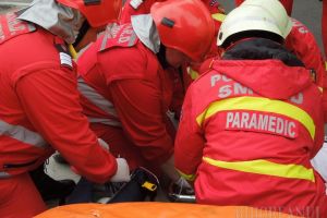 Ceaţa face victime pe şosele: O femeie din Nojorid a fost izbită de o maşină pe trecerea de pietoni