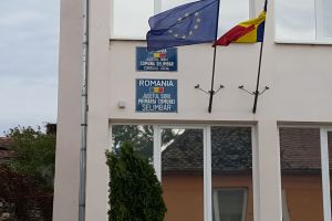 Arhitectul şef de la Șelimbăr reţinut pentru infracţiuni de corupţie – Nevasta îl ajuta să încaseze mita