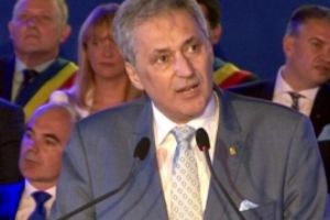 Ministrul Marcel Vela anunţă românii că NU mai pot ieşi din ţară dacă NU au cărţi electronice de identitate cu cip