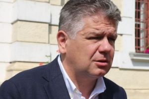 Referendum local privind responsabilitatea naşterii copiilor?