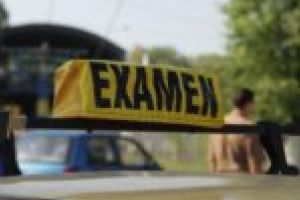 Spaţiu de aşteptare pentru cei care dau examenul pentru permisul auto