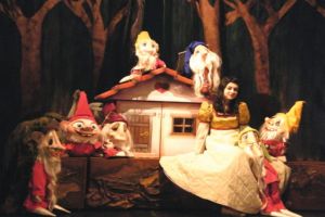 Agenda de spectacole a Teatrului Calutul de mare