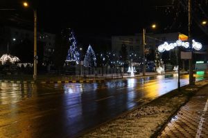 Iluminatul ornamental din Suceava va fi stins de luni, cu excepţia zonei centrale