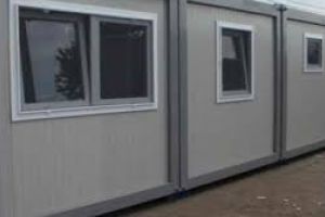 Locuinţă modulară pentru o familie din  Ștefăneşti care a rămas fără casă în urma unui incendiu