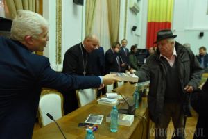 Cadou otrăvit: Jurnaliştii de la Bihari Naplo au probleme cu... istoria