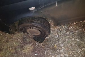 FOTO Atenţie! Gaură adâncă apărută pe o stradă din municipiul Botoşani