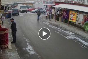 Furt din Jackson. Hoţul a fost surprins de o cameră de luat vederi (VIDEO)