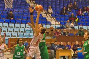 Joc reuşit de fetele Sirius