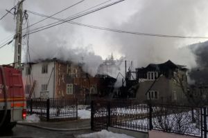 Pompierii, intervenţie lungă şi dificilă, începută la minus 14 grade Celsius, la un ...