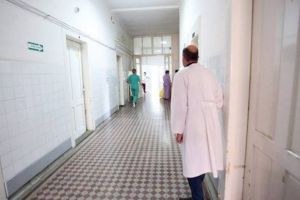 Trei pacienţi cu suspiciune de gripă au fost internaţi în spital, la Timişoara