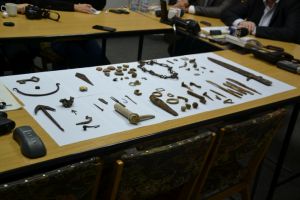 DREPT LA REPLICA: Braconierul arheologic, învinuit de jefuirea unor importante situri din Alba: „Bunurile aşa-zis sustrase, sunt de fapt obiecte confecţionate artizanal, lipsite complet de orice valoare„