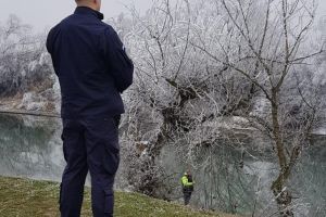 Atenţie, pescari! Amendă între 300 şi 600 lei, dacă sunteţi prinşi fără permis