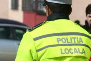 Cartier din Botoşani terorizat de un tânăr drogat. A fost ridicat de poliţiştii locali