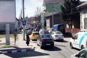 POLUAREA ESTE PE AXUL CENTRAL