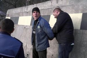 Anchetat pentru fapte repetate de ultraj, asupra unor poliţişti şi a unui jandarm, ar urma ...