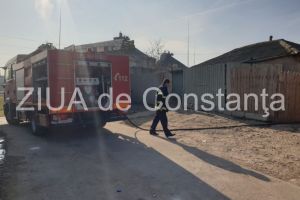 Alerta la ISU Dobrogea. Un incendiu a izbucnit in Constanta (galerie foto)  