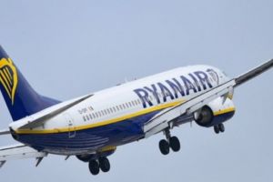 VIDEO Incident aviatic: zbor Ryanair întors la Bucureşti din cauza fumului în cabină