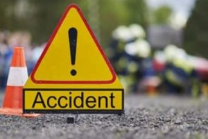 Accident rutier în Deva produs de un taximetrist din cauza neadaptării vitezei la condiţiile de drum