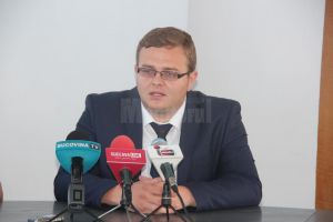 Fost director al Direcţiei de Sănătate Publică, mutat de două zile cu serviciul la ...