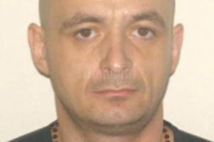 Sucevean implicat în afaceri cu ecstasy, arestat în lipsă şi dat în urmărire